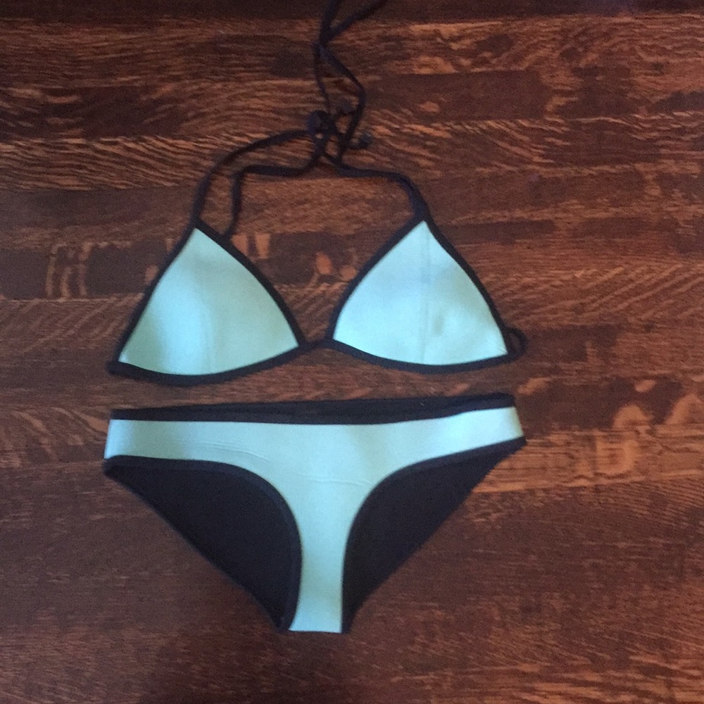 Triangl bathing suit (top and bottom)